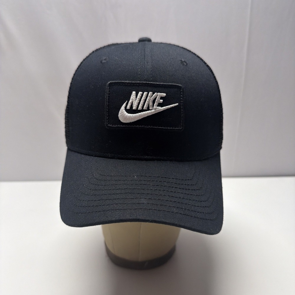 NIKE Black Adult RISE Structured Snapback